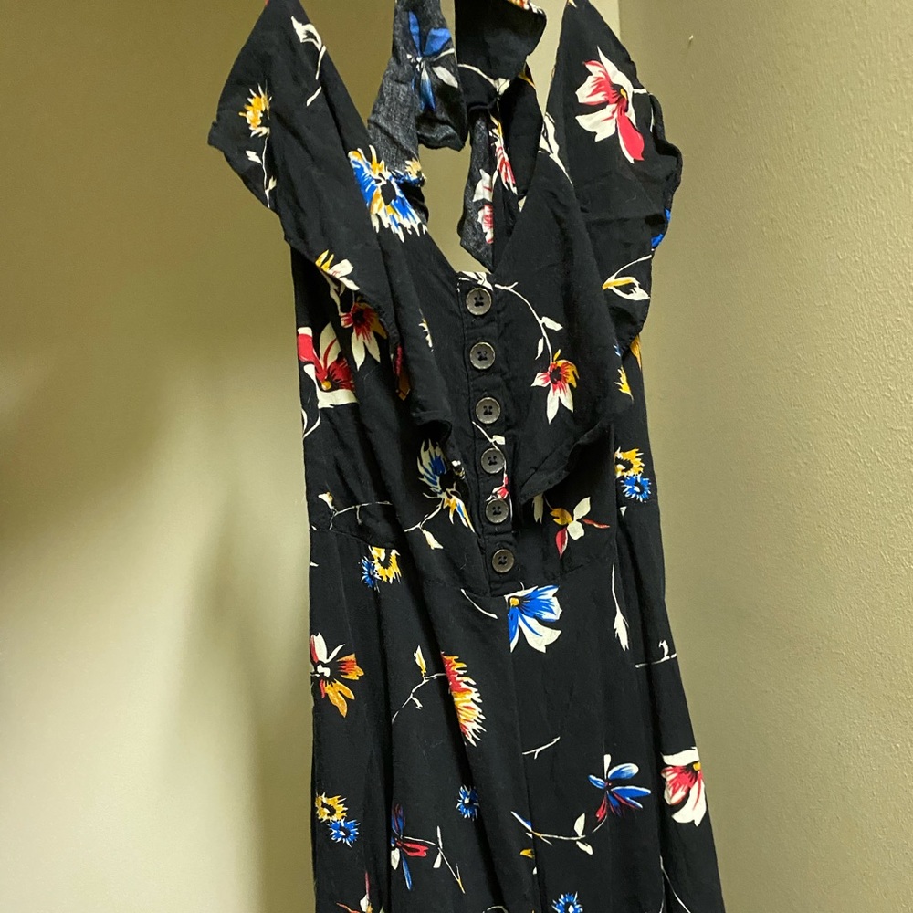 Urban outfitters black floral romper size 2